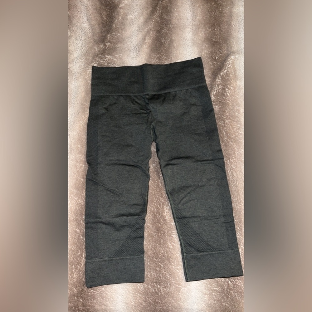 Lululemon Small Woman’s Workout Fitness Leggins Tights Pants